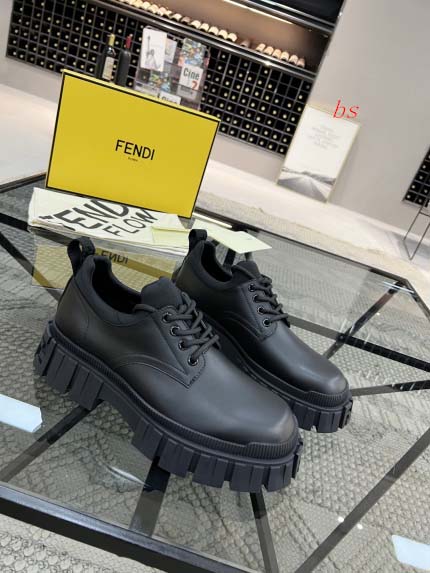 2022年1月秋冬新作原版復刻FENDI メンズのブランド革靴。