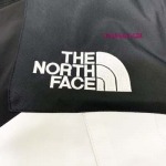 2022年8月人気新作入荷高品質SUPREME & The North Face アウター