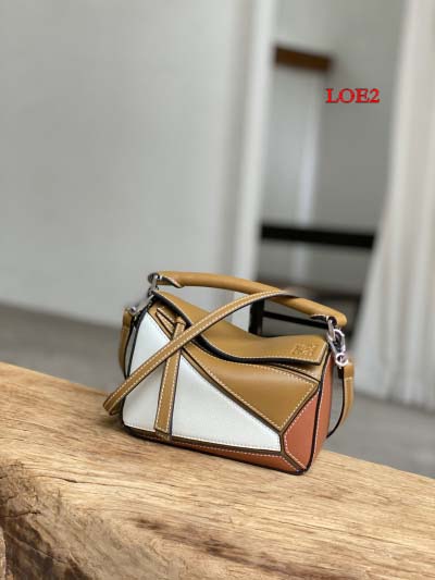 2023早春新作入荷原版復刻 LOEWE バッグ LOE2工場 SIZE: 18*11*7.5cm