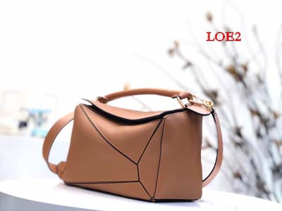 2023早春新作入荷原版復刻 LOEWE バッグ LOE2工場 SIZE:29-18-12