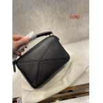 2023早春新作入荷原版復刻 LOEWE バッグ LOE2工場 SIZE: 18*11*7.5cm