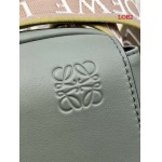 2023早春新作入荷原版復刻 LOEWE バッグ LOE2工場 SIZE:：23-18-9cm