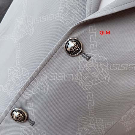 2023年3月22日人気新作入荷高品質  ヴェルサーチ洋服のアウター QLM工場
