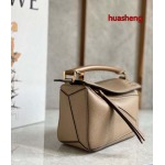 2023年4月原版復刻新作入荷 LOEWE バッグ huasheng工場18*11*7.5cm