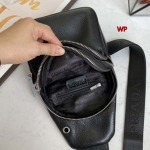高品質新作入荷 プラダ メンズの バッグ wp工場 size:29×17×5.5cm