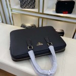 高品質新作入荷 プラダ メンズのバッグ wp工場 size:38*29*7Cm