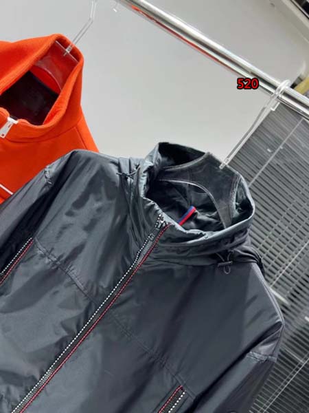 2023年秋冬最新の高品質モンクレール綿入れの服アウター520工場