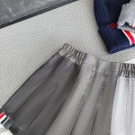 2023年早秋最新の高品質 THOM BROWNE  スカート Q+工場