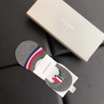 2023年新品人気 THOM BROWNE 靴下一箱5足セット