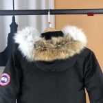 秋冬人気新作入荷 カナダグース女性 ダウンジャケット008工場