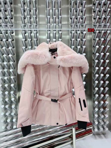 2023年11月17日秋冬高品質新品入荷モンクレール女性 ダウンジャケット520工場