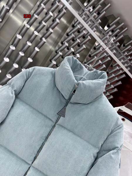 2023年12月8日高品質秋冬新品入荷モンクレール女性 ダウンジャケット520工場