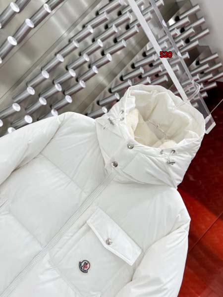 2023年12月8日高品質秋冬新品入荷プラダ ダウンジャケット520工場