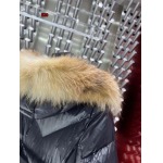 2023年12月8日高品質秋冬新品入荷モンクレール 女性ダウンジャケット520工場