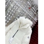 2023年12月8日高品質秋冬新品入荷モンクレール 女性 ダウンジャケット520工場