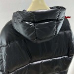 2023年12月13日秋冬高品質新品入荷プラダダウンジャケット  BEIER工場