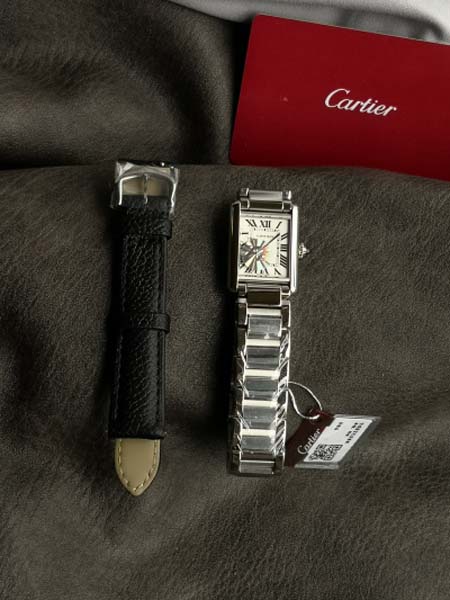 カルティエ 高品質33.7 x 25.5mm 石英電池式腕時計