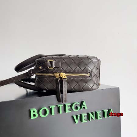 2024年原版復刻新作入荷 Bottega Veneta バッグ dy工場 size:23.5*17.9*9cm