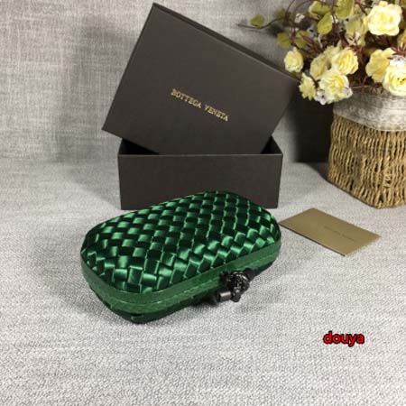 2024年原版復刻新作入荷 Bottega Veneta バッグ dy工場 size:16.5cm*10.5cm*6cm