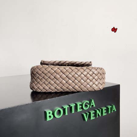 2024年原版復刻新作入荷 Bottega Veneta バッグ DY工場 size:19*17*6cm