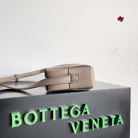 2024年原版復刻新作入荷 Bottega Veneta バッグ DY工場 size:18*9*3.5cm