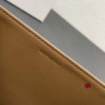 2024年秋冬1月4日人気新品入荷CELINE バッグqb工場18cm