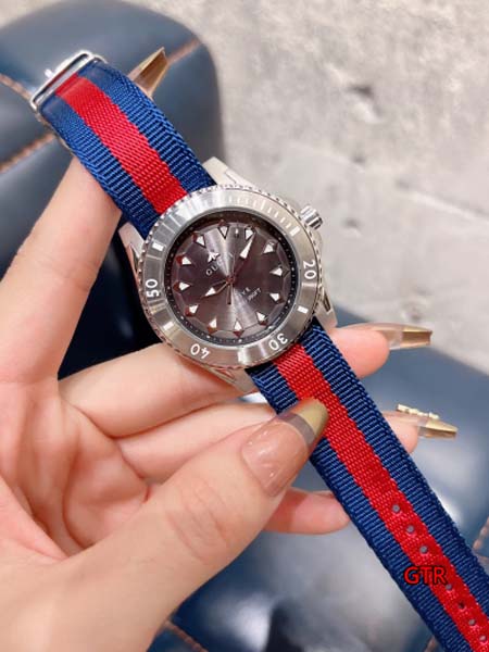 グッチ高品質40mm石英電池式 腕時計