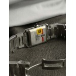 カルティエ 高品質33.7 x 25.5mm 石英電池式腕時計