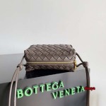 2024年原版復刻新作入荷 Bottega Veneta バッグ dy工場 size:17*10*6cm