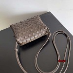 2024年原版復刻新作入荷 Bottega Veneta バッグ dy工場 size:17*10*6cm