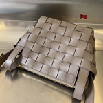 2024年原版復刻新作入荷 Bottega Veneta JING工場 size:22x16x13