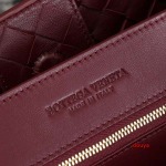 2024年原版復刻新作入荷 Bottega Veneta バッグ dy工場 size:42×35×18