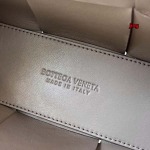 2024年原版復刻新作入荷 Bottega Veneta バッグjing工場 size:20x13x7