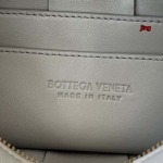 2024年原版復刻新作入荷 Bottega Veneta バッグjing工場 size:23.5x10x10