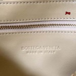 2024年原版復刻新作入荷 Bottega Veneta バッグjing工場 size:28x14x10