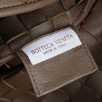 2024年原版復刻新作入荷 Bottega Veneta バッグ DY工場 size:39×31×12