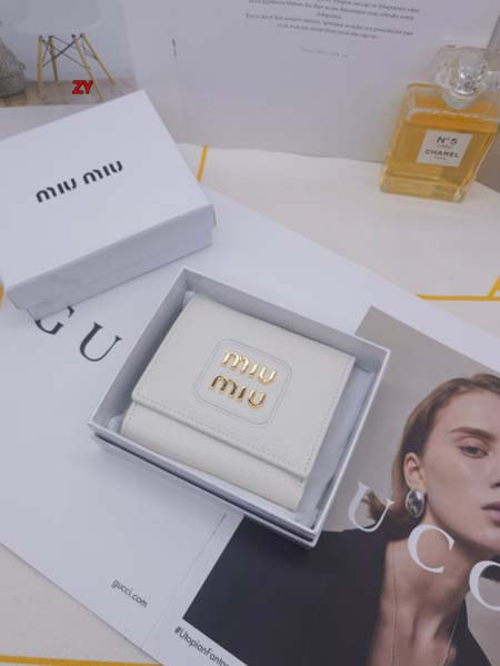 2024年5月31日人気新作入荷MIUMIU 財布 yue工場