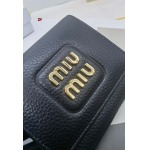 2024年5月31日人気新作入荷MIUMIU 財布 yue工場