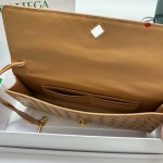 2024年6月4日人気新作入荷Bottega Veneta Clutch バッグqb工場13*31*3