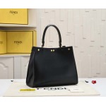 2024年6月5日人気新作入荷 FENDI バッグqb工場30cm