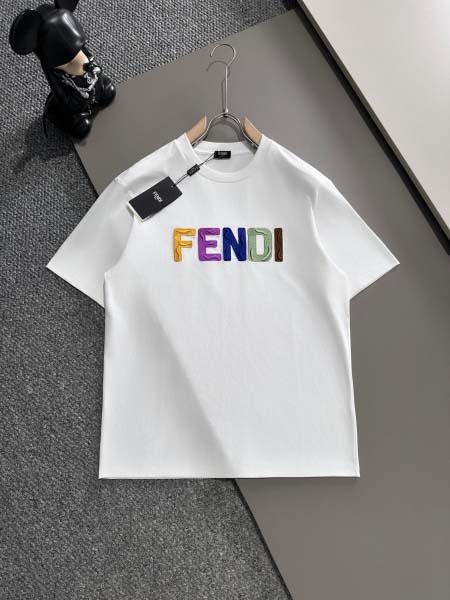 2024年6月26日夏季新作入荷FENDI 半袖 Tシャツ ...