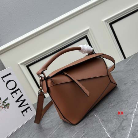 2024年8月1日新品入荷LOEWE バッグ XX工場 SIZE:24-10.5-16cm