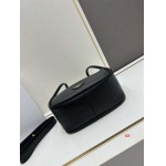 2024年8月1日新品入荷PRADA ブランドバッグ XX工場 SIZE:25x19x11cm