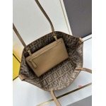 2024年8月1日新品入荷FENDI  バッグ XX工場 SIZE:23X19.5×15CM