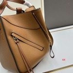 2024年8月1日新品入荷LOEWE バッグ XX工場 SIZE:29*14*26cm