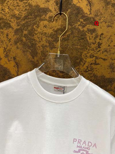 2024年8月12日早秋高品質新作入荷  PRADA 半袖 Tシャツ Q工場