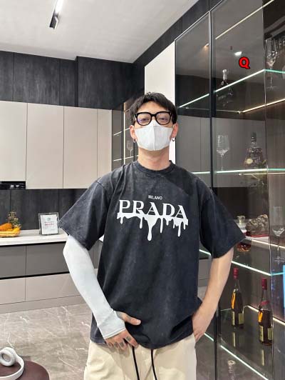 2024年8月12日早秋高品質新作入荷  PRADA 半袖 Tシャツ Q工場