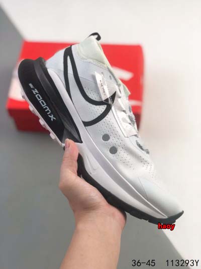 2024年8月28日秋冬新品入荷 NIKE スニーカー haoy工場