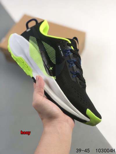 2024年8月28日秋冬新品入荷 NIKE スニーカー haoy工場