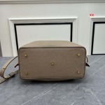 2024年8月1日新品入荷VALENTINOプラダ バッグ XX工場 SIZE:31 *25*15 cm